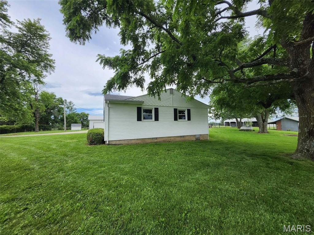 Primary bedroom — 3711 M- State Highway MM Mountain Grove Missouri real estate