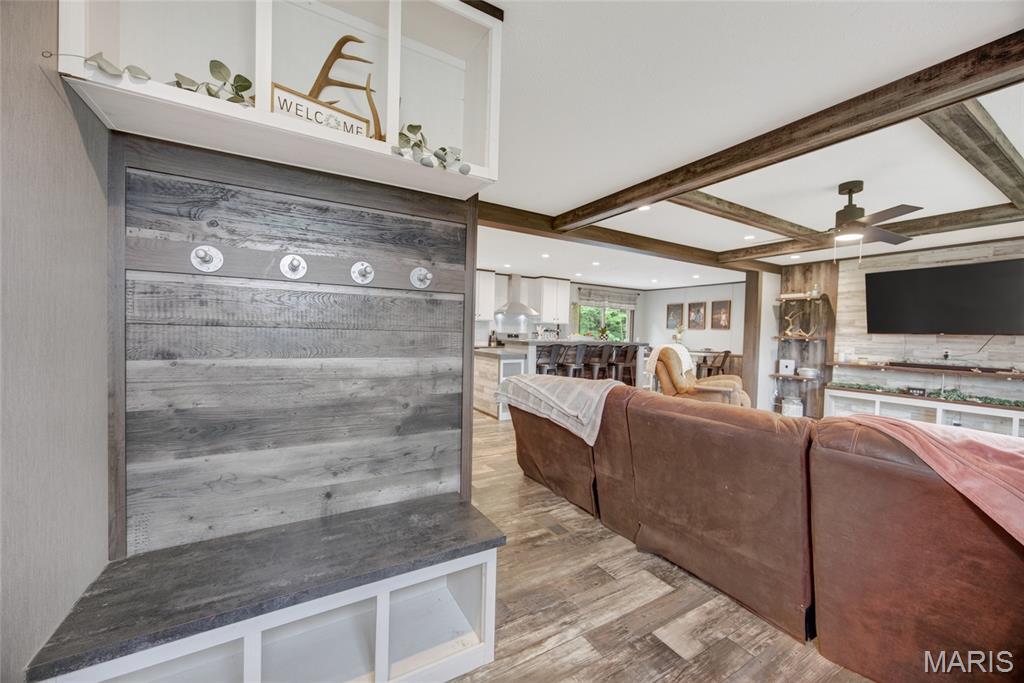 Kitchen — 27597 Highway N Lebanon Missouri real estate