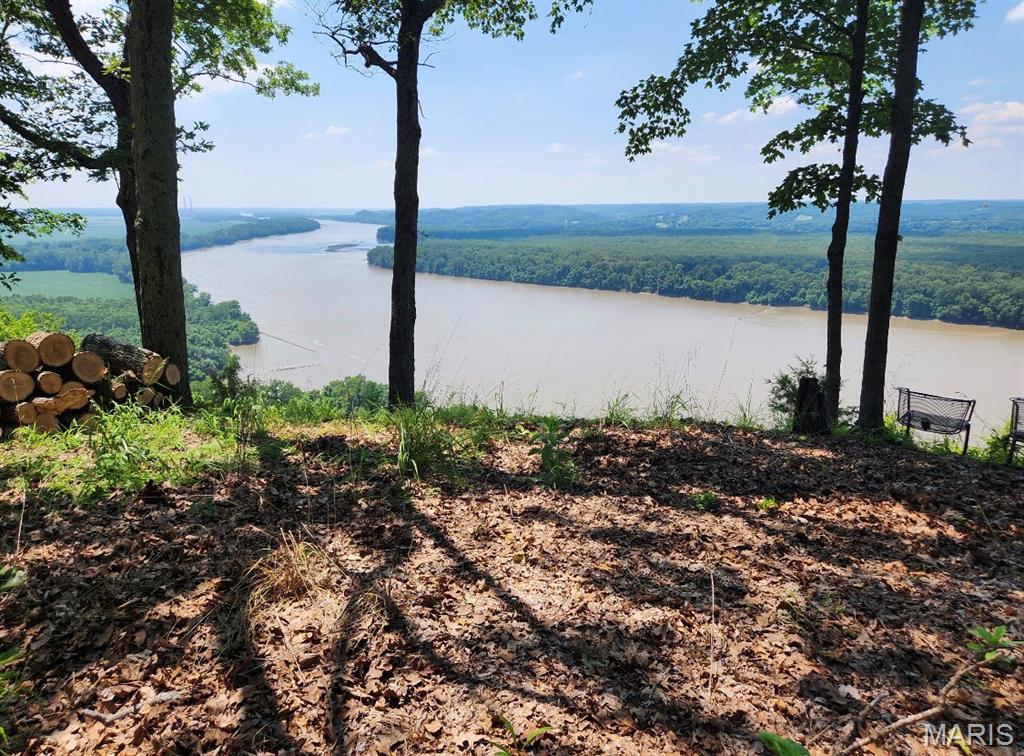 1055 Wings Road St Albans Missouri home for sale listed at $850,000