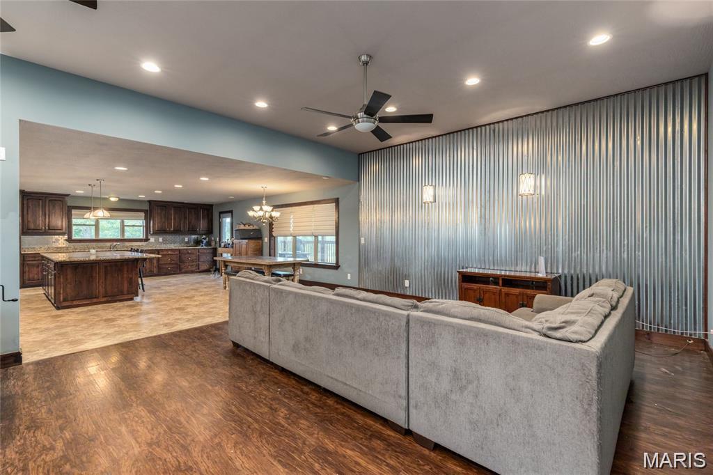 Kitchen — 26469 Roam Drive Waynesville Missouri real estate