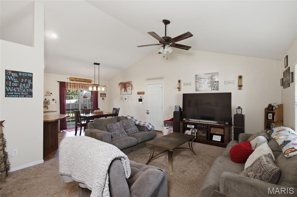 Living room — 23023 Ruth Lane Waynesville Missouri real estate