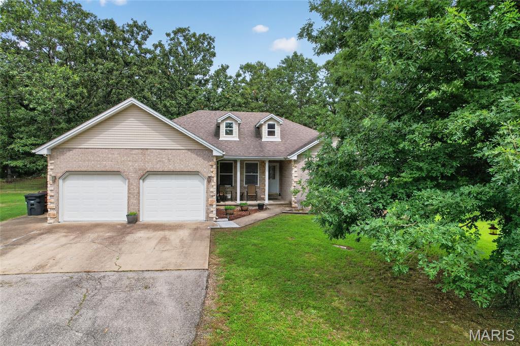 24450 Remington Lane Lebanon Missouri 4 bedroom 2 bathroom home for sale listed at $299,999