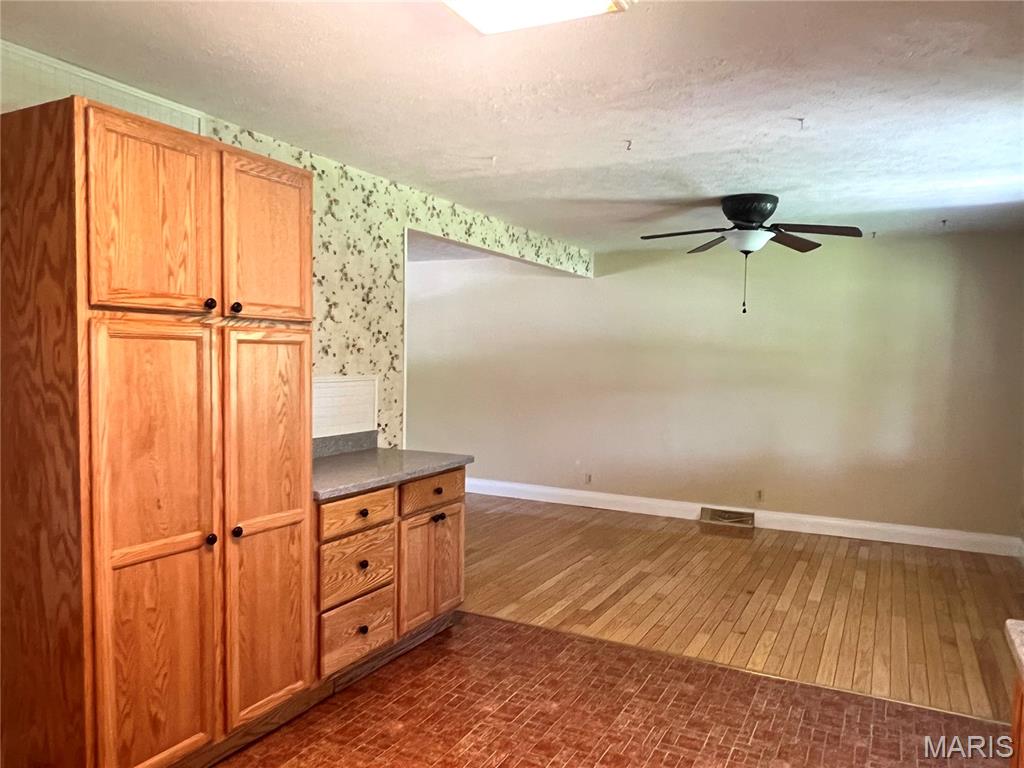 Primary bedroom — 1310 Hillview Drive Rolla Missouri real estate