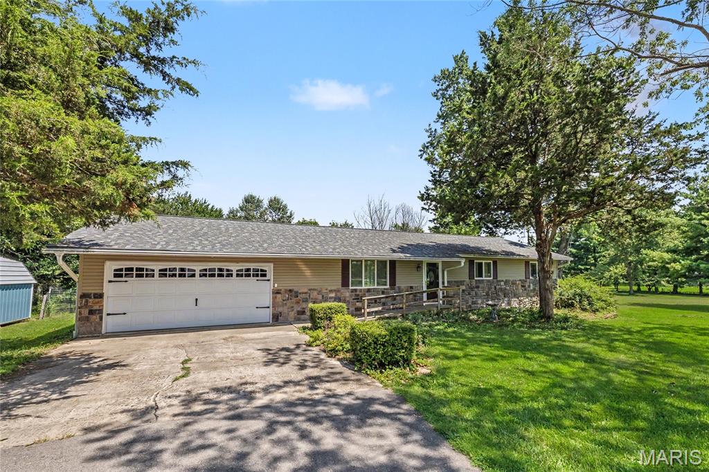 18868 Maries Highway 63 Rolla Missouri 3 bedroom 2 bathroom home for sale listed at $300,000