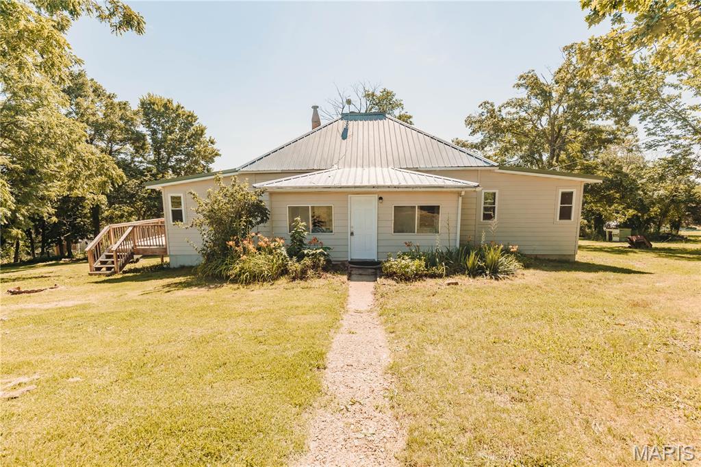Primary bedroom — 17628 Highway T Richland Missouri real estate