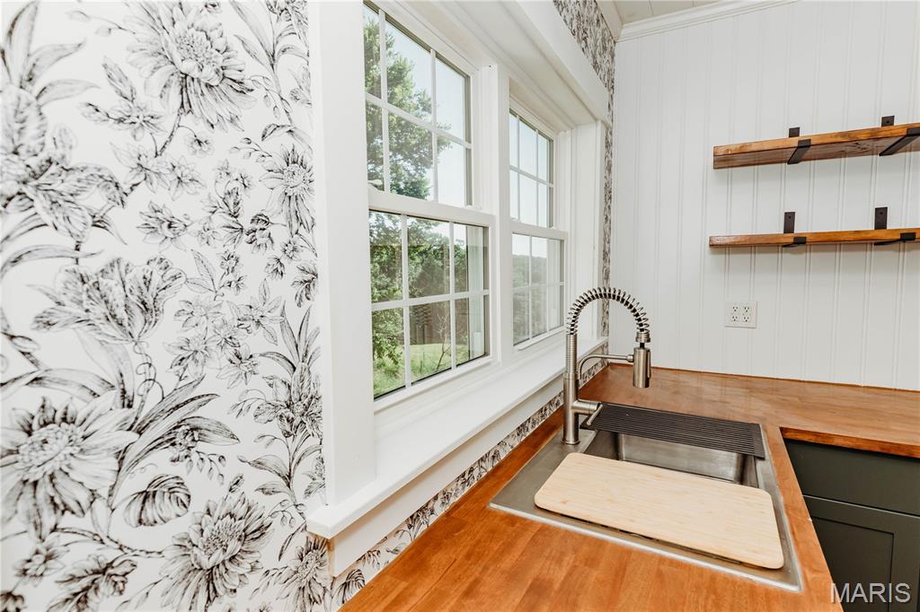 Kitchen — 17628 Highway T Richland Missouri real estate