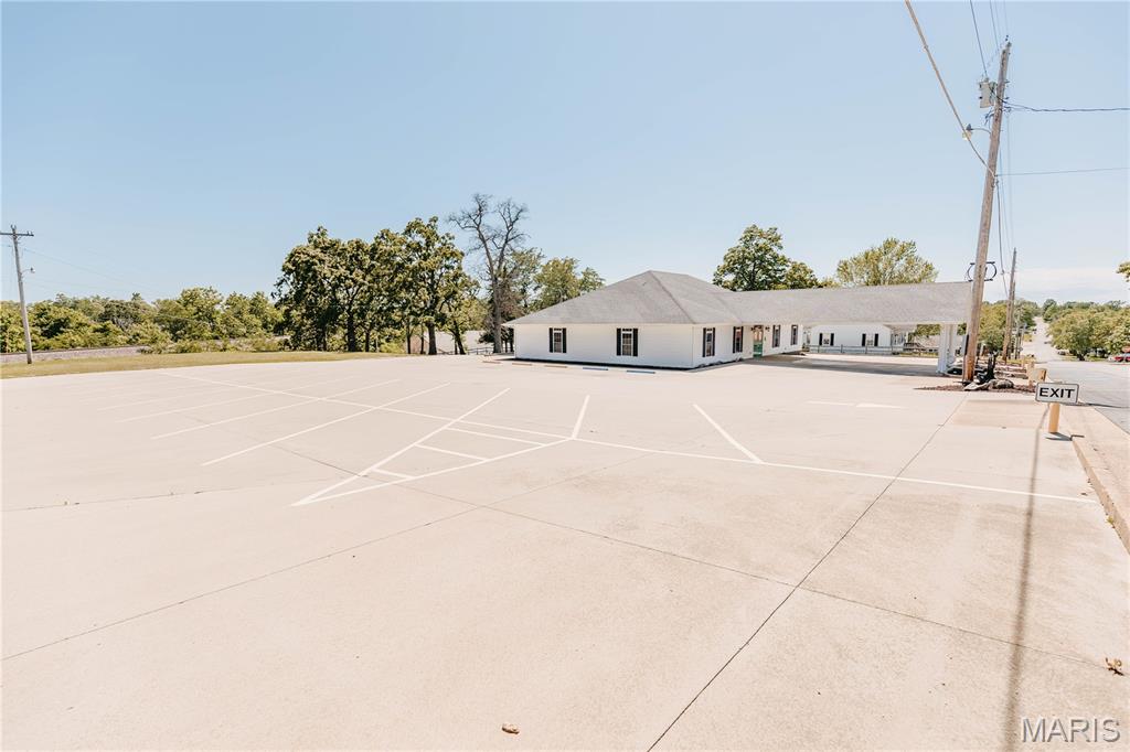 Kitchen — 105 3rd Street E Dixon Missouri real estate