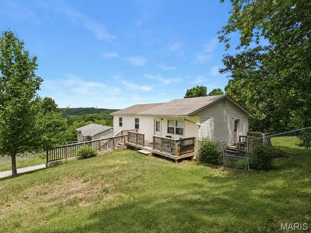 24030 Tallboy Lane, St Robert MO