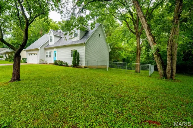Front exterior — 1121 Sycamore Drive Rolla Missouri real estate