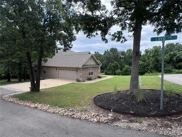 Kitchen — 19767 Loyd Lane Waynesville Missouri real estate