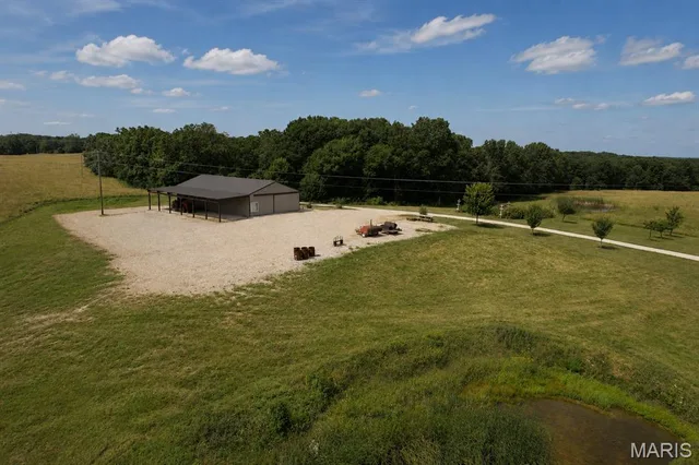Front exterior — 22221 Macedonia Church Road Warrenton Missouri real estate