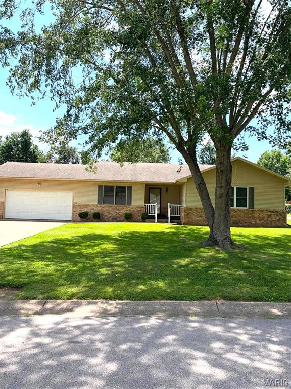 400 Farmers Lane Lebanon Missouri 3 bedroom 2 bathroom home for sale listed at $229,000