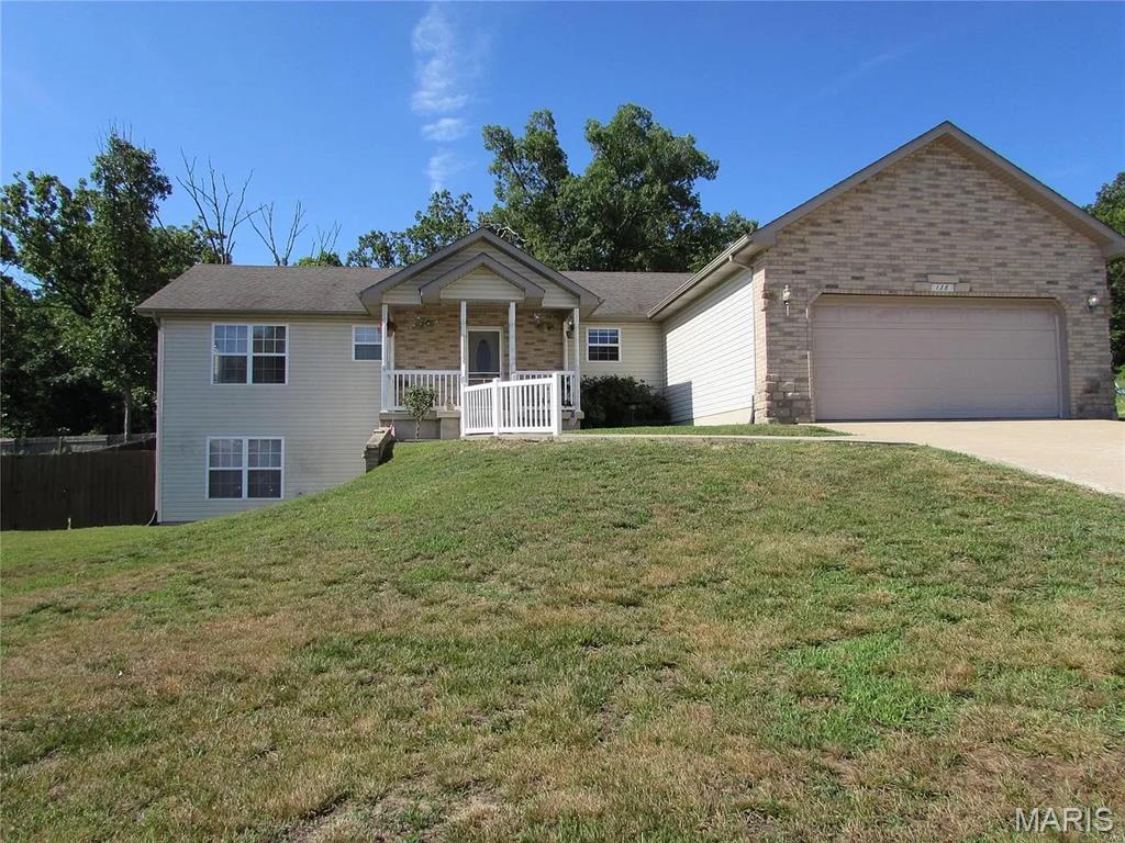 138 Lyle Curtis Circle Waynesville Missouri 5 bedroom 3 bathroom home for sale listed at $309,900