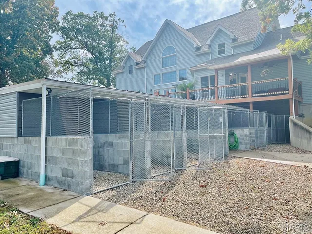 Primary bedroom — 292 Highway F Cuba Missouri real estate