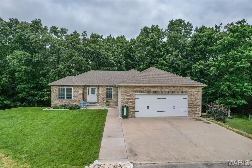 16401 Hoover Lane St Robert Missouri 4 bedroom 3 bathroom home for sale listed at $419,900