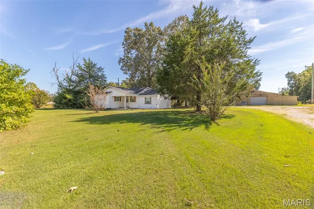 320 Ripley Route K, Doniphan MO