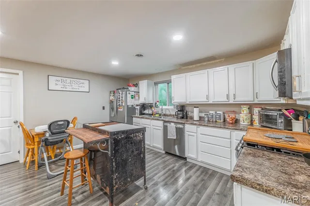 Kitchen — 320 Ripley Route K Doniphan Missouri real estate