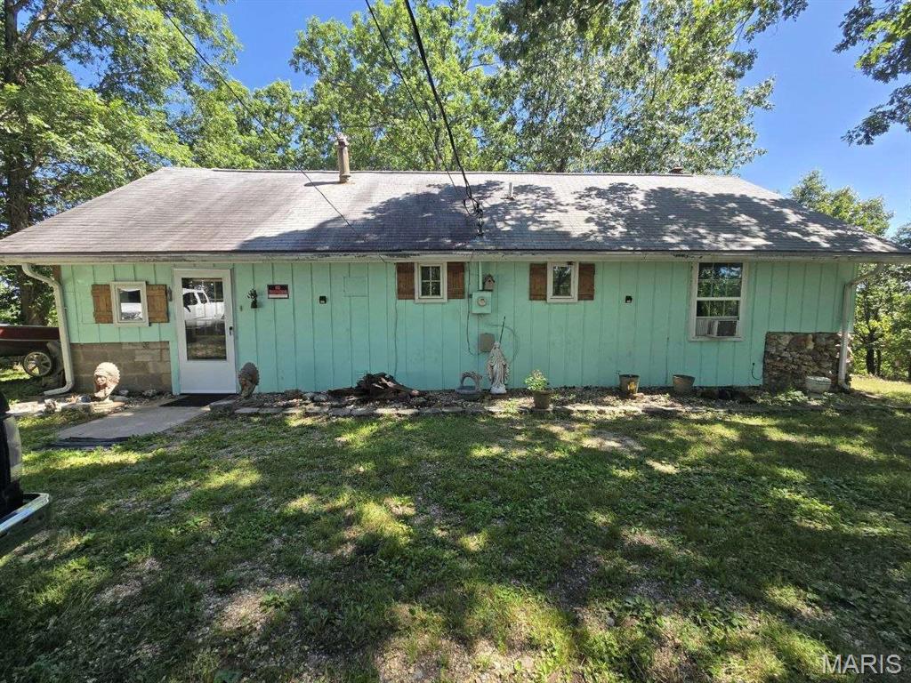 24951 Blue Waters Road, Versailles MO real estate