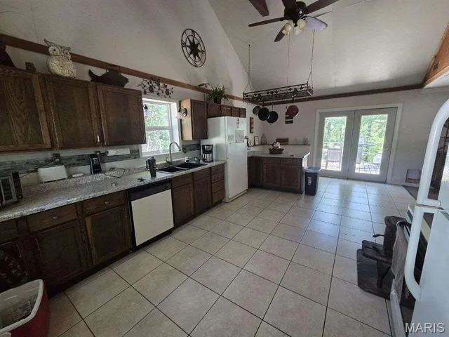 Primary bedroom — 24951 Blue Waters Road Versailles Missouri real estate