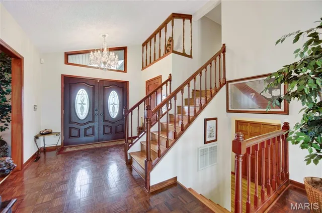 Living room — 106 Meadow Lane St Robert Missouri real estate