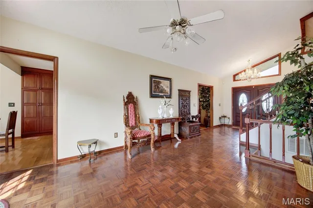 Primary bedroom — 106 Meadow Lane St Robert Missouri real estate