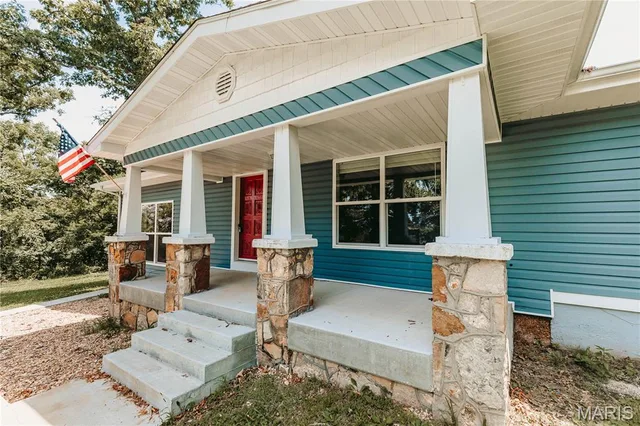 Front exterior — 13730 Highway 28 Dixon Missouri real estate