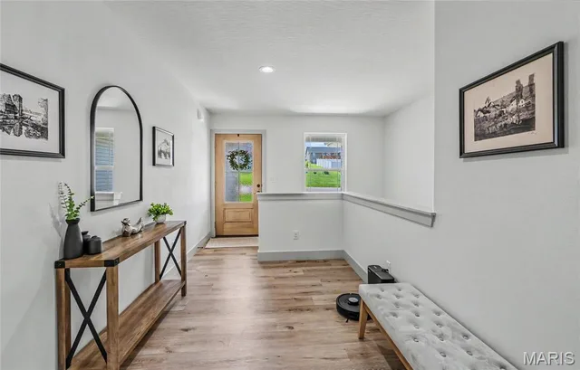 Primary bedroom — 11094 Paula Gayle Rolla Missouri real estate