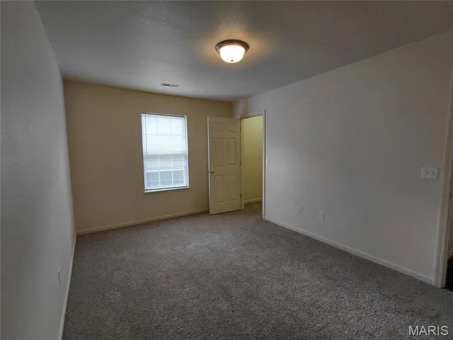 Living room — 20906 Hartsburg A & B Lane St Robert Missouri real estate
