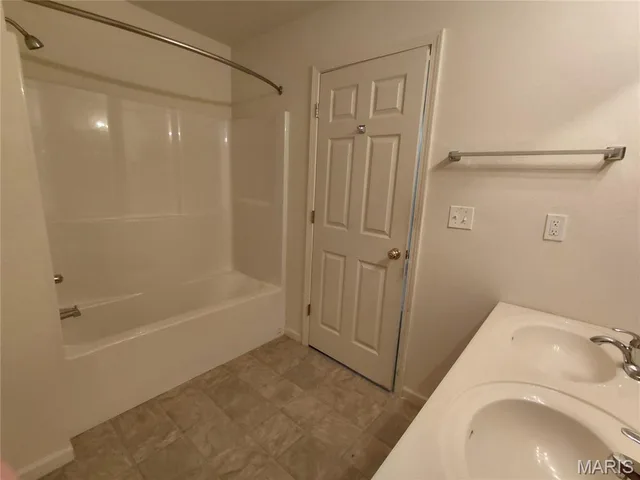 Primary bedroom — 20906 Hartsburg A & B Lane St Robert Missouri real estate