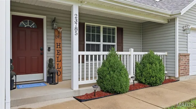 Front exterior — 23785 Risen Road Waynesville Missouri real estate