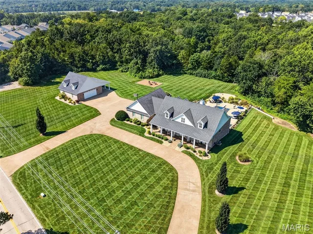 Front exterior — 1320 Diehr Road Wentzville Missouri real estate
