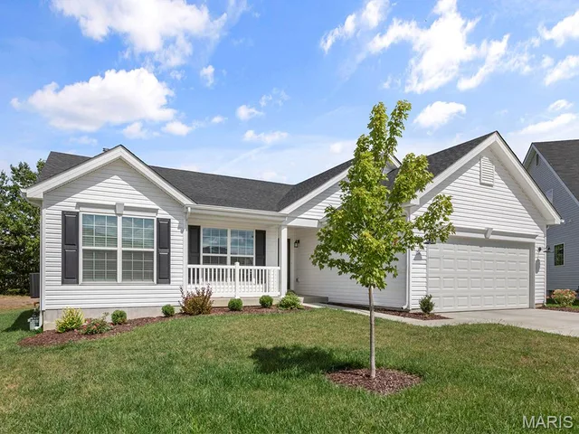 Front exterior — 2 Hickory at Highlands Rolla Missouri real estate