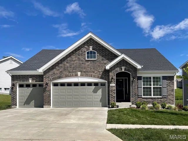 Front exterior — 2 Maple Expanded at Highlands Rolla Missouri real estate