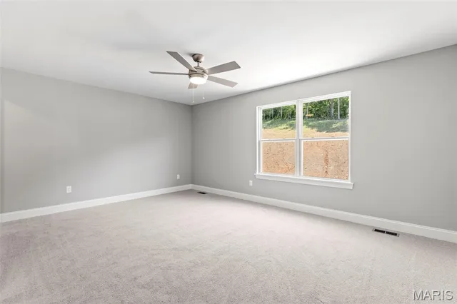 Primary bedroom — 2 Pin Oak at Highlands Rolla Missouri real estate
