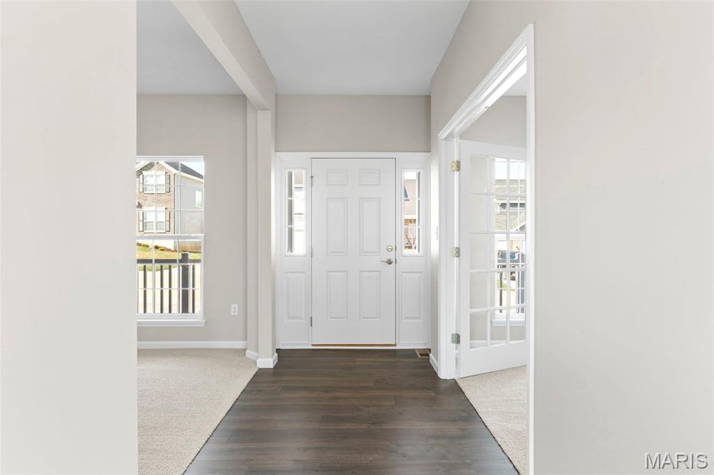 Living room — 2 Hermitage II at Highlands Rolla Missouri real estate