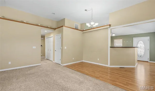 Living room — 16838 Hoyt Lane St Robert Missouri real estate