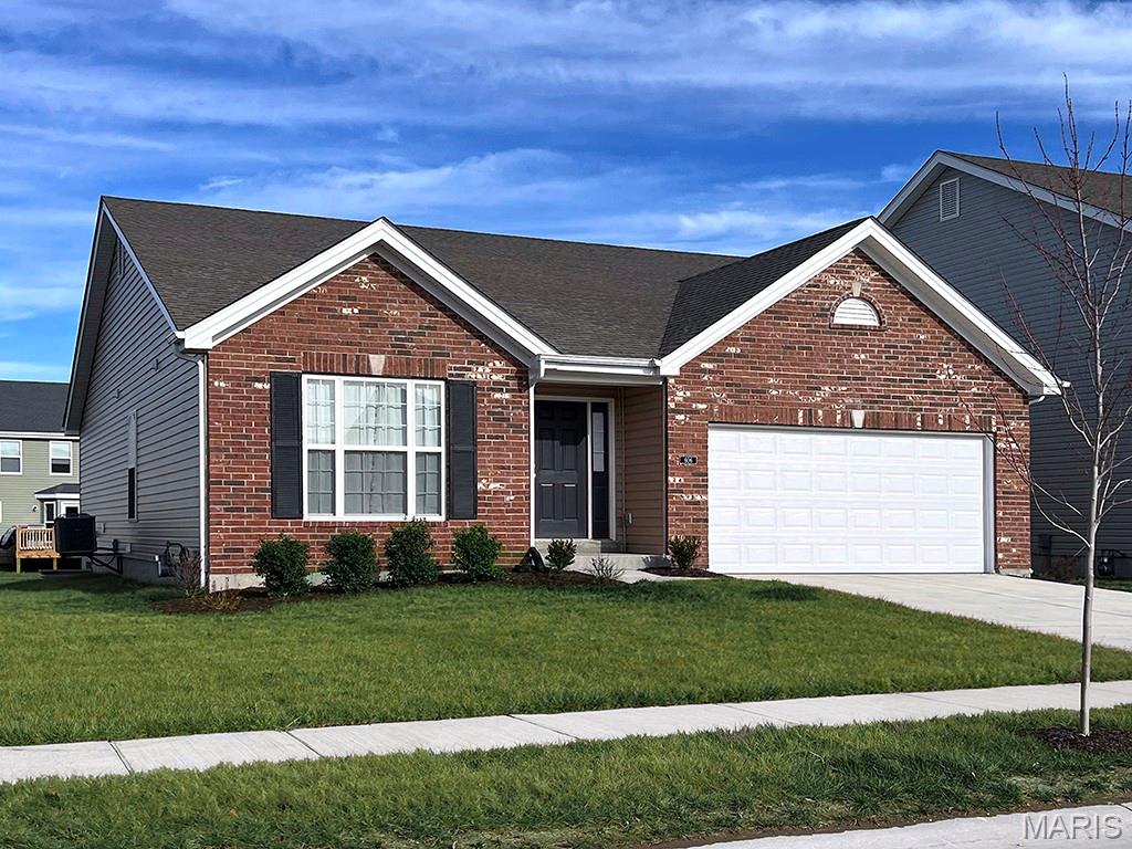 Living room — 2 Aspen at Highlands Rolla Missouri real estate