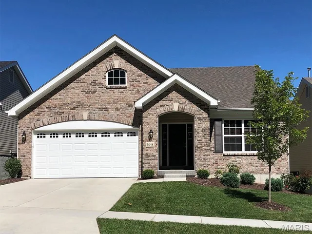 Front exterior — 2 Maple at Highlands Rolla Missouri real estate