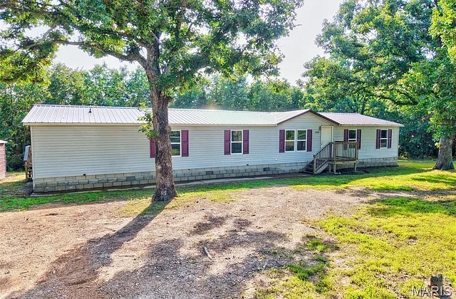 25205 Ranch Drive, Lebanon MO