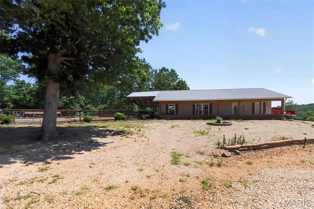 20407 Thunder Ridge Road, Eminence MO real estate