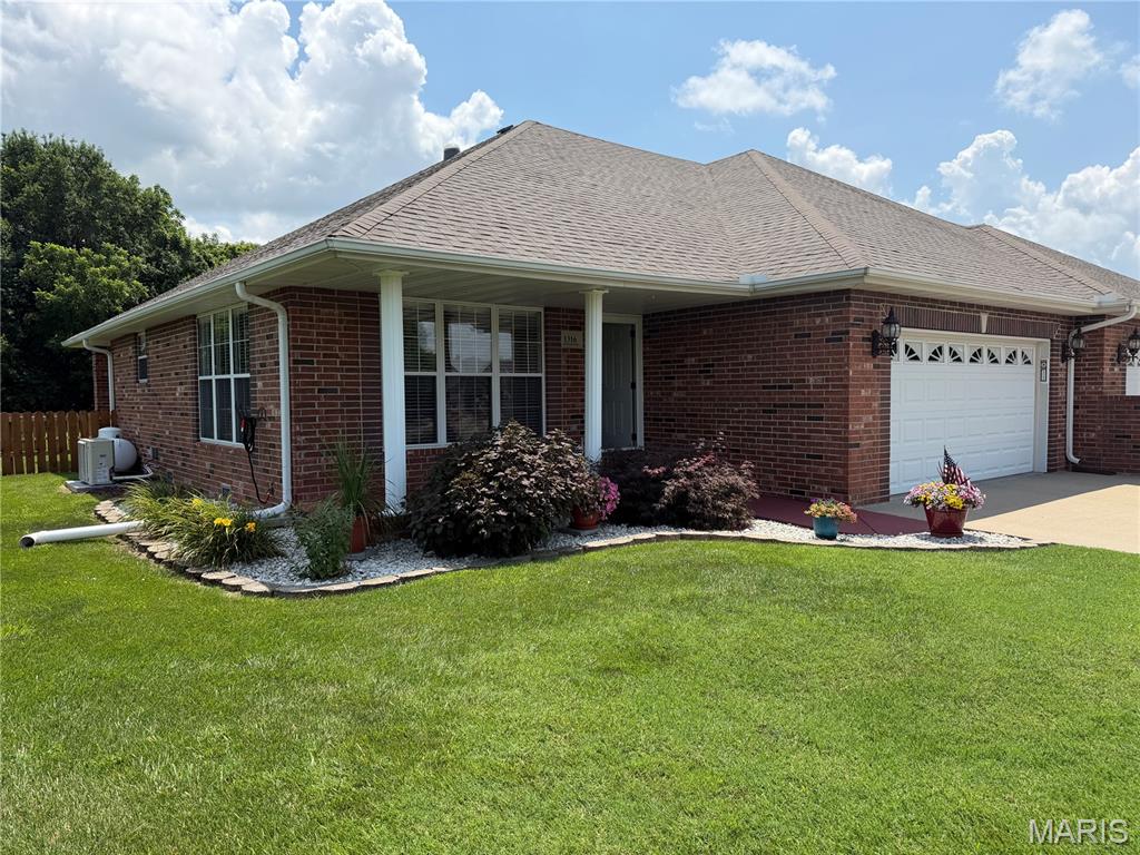1316 Dara Drive Lebanon Missouri 2 bedroom 2 bathroom home for sale listed at $260,000
