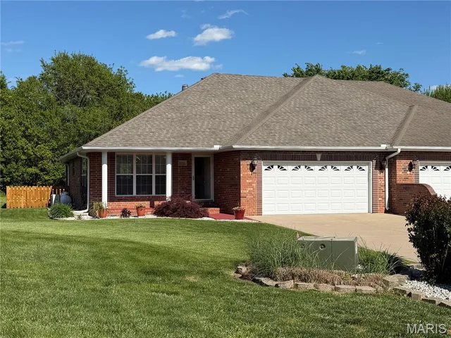 Front exterior — 1316 Dara Drive Lebanon Missouri real estate