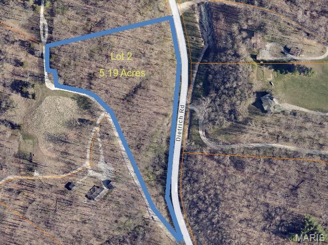 1033 Dietrich Road Foristell Missouri home for sale listed at $259,900