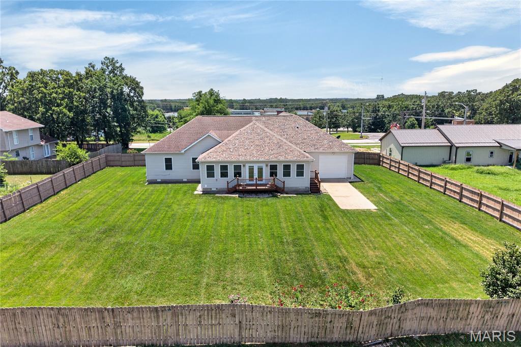 Kitchen — 295 E East Lawn Avenue St Robert Missouri real estate