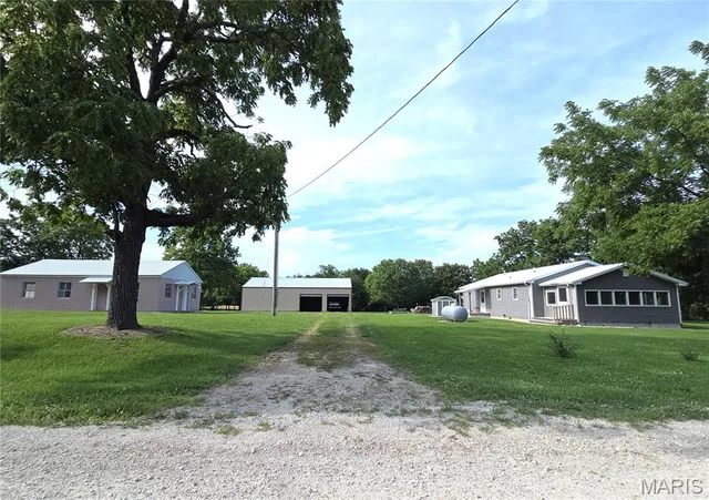 263 Candlewood Road, Buffalo MO real estate