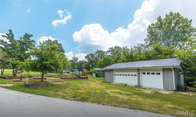 1726 Sanders Road, Waynesville MO