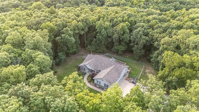 Front exterior — 5682 Pike 18 Highway Curryville Missouri real estate