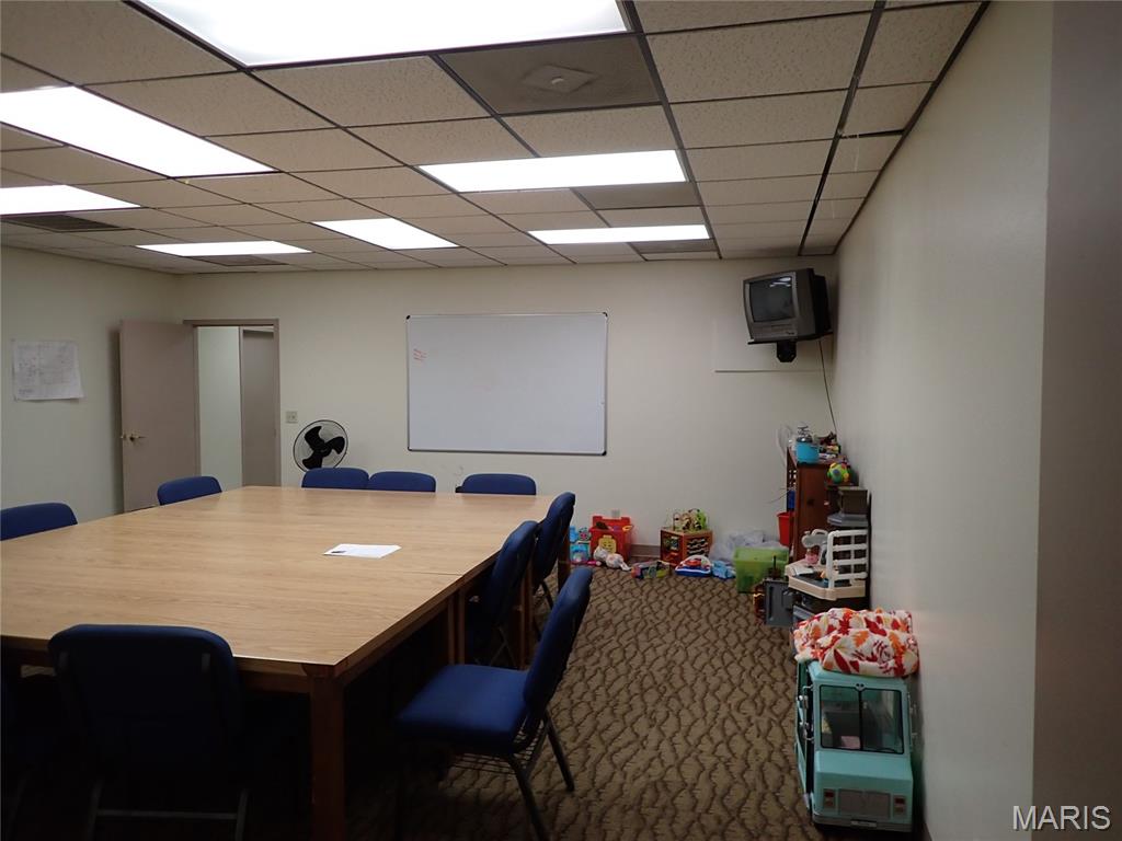 Primary bedroom — 704 Historic 66 Waynesville Missouri real estate