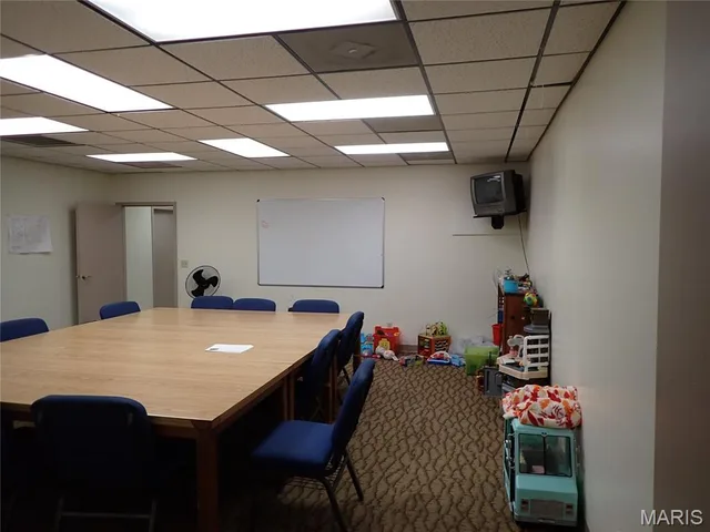 Primary bedroom — 704 Historic 66 Waynesville Missouri real estate