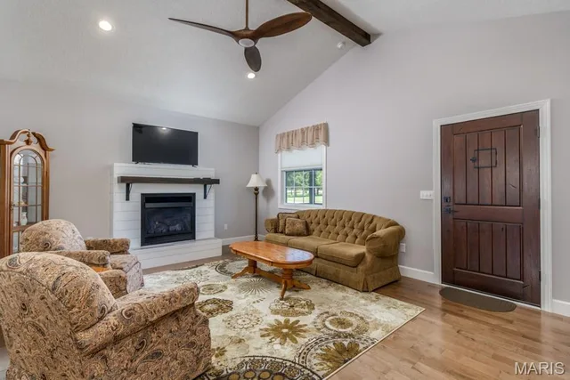 Primary bedroom — 22955 PATTON Lane Lebanon Missouri real estate